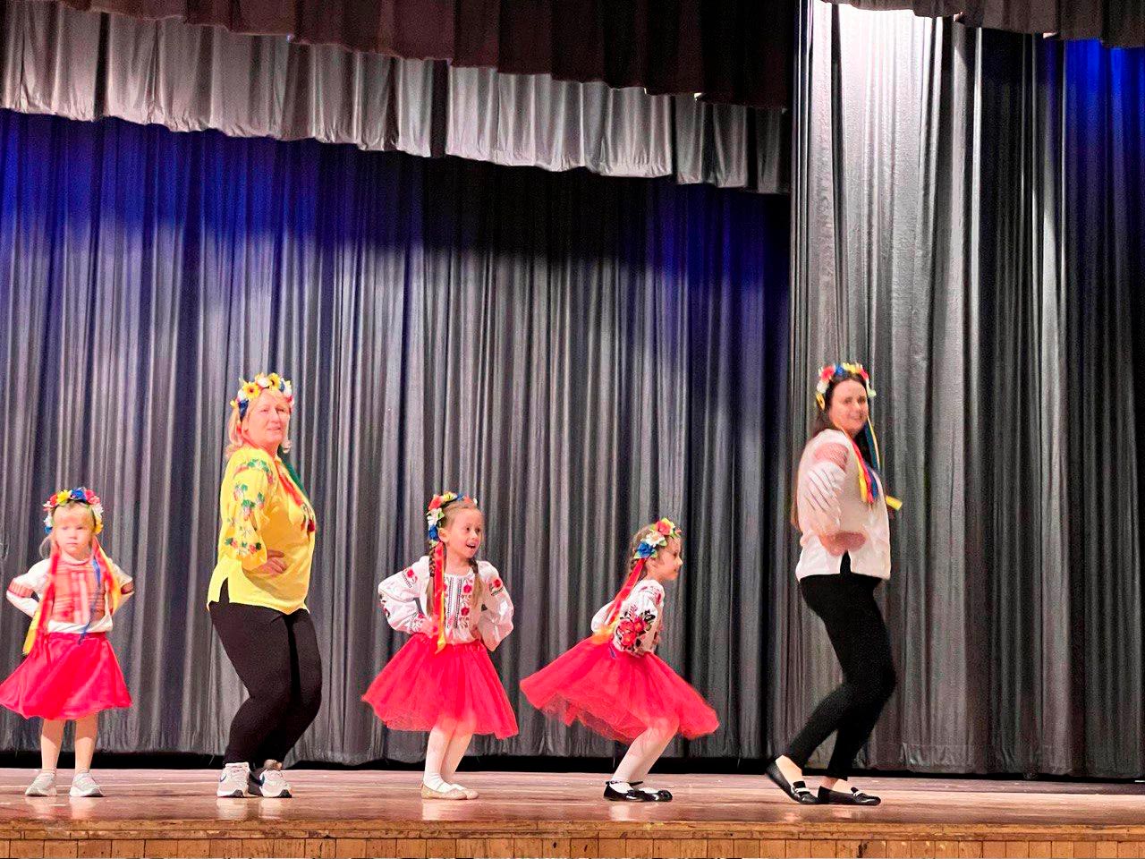 Children choir supported by CSIA has recently participated in the Festival and Talent show activities at George Washington High School and won the prize in the talents competition